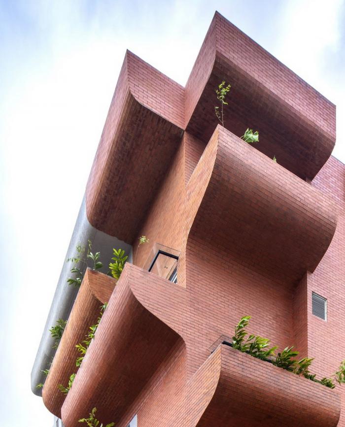 BIM建筑|富有动感的雕塑：印度“森林”公寓 / The Purple Ink Studio