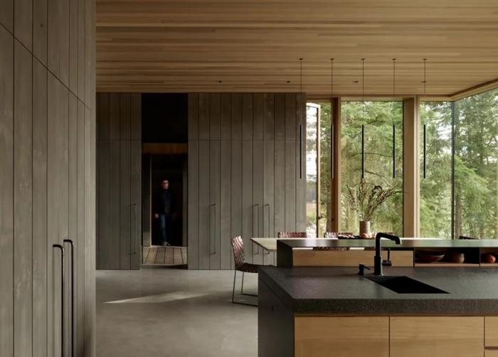 BIM建筑|森林中的农场度假屋 / mwworks