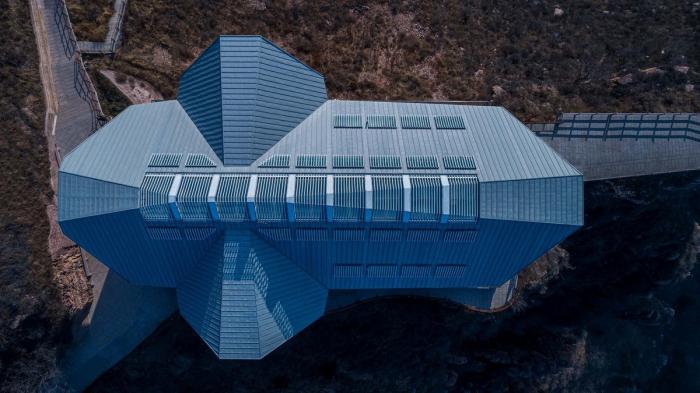 BIM建筑|悬崖上的餐厅 / 天地都市建筑设计