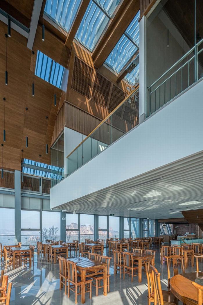 BIM建筑|悬崖上的餐厅 / 天地都市建筑设计