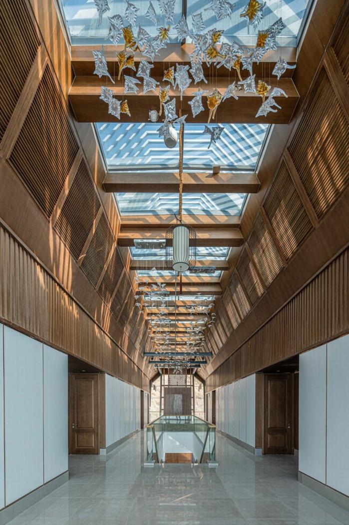 BIM建筑|悬崖上的餐厅 / 天地都市建筑设计