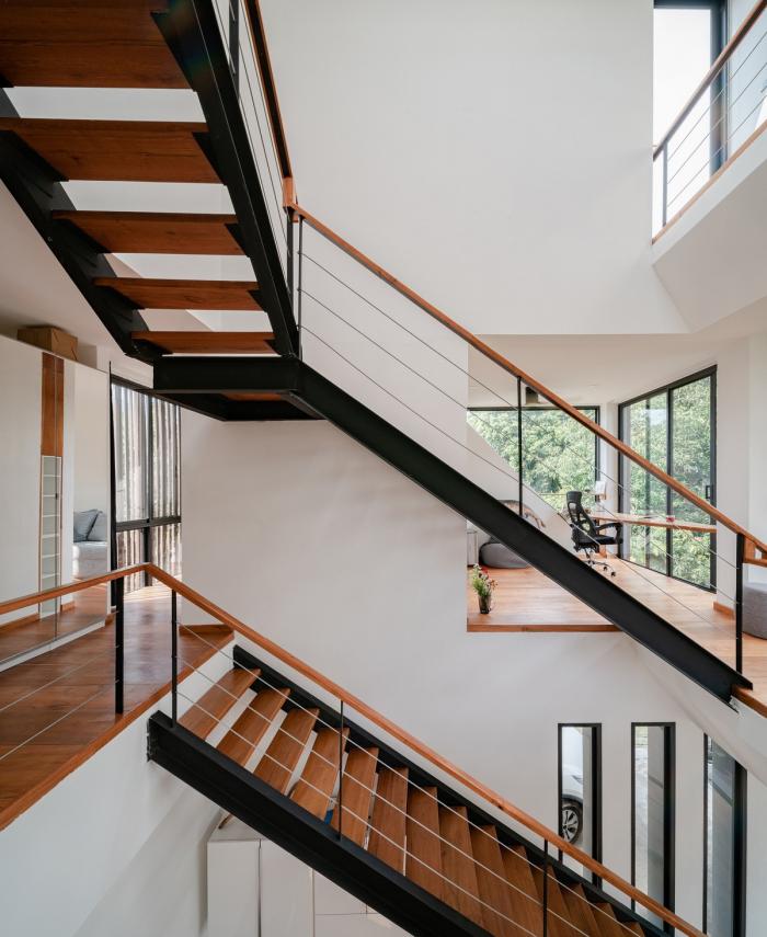 BIM建筑|群山环抱中的雕塑：MHS住宅 / ASWA