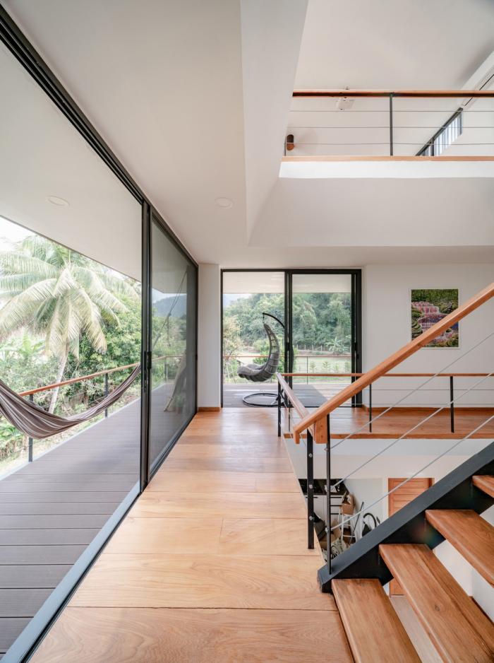 BIM建筑|群山环抱中的雕塑：MHS住宅 / ASWA