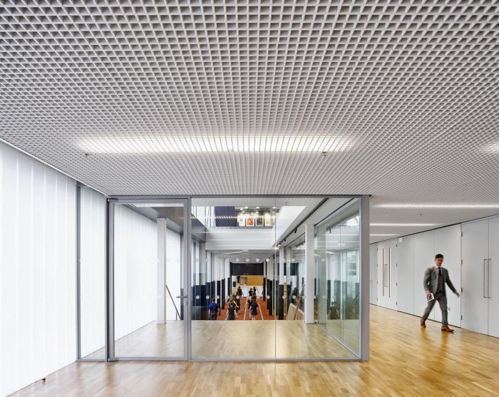 BIM建筑|体育与科学精神的碰撞：布莱顿学院 / OMA