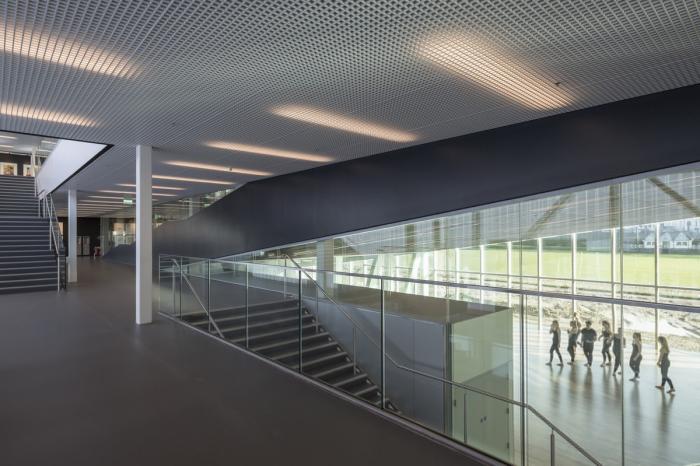 BIM建筑|体育与科学精神的碰撞：布莱顿学院 / OMA