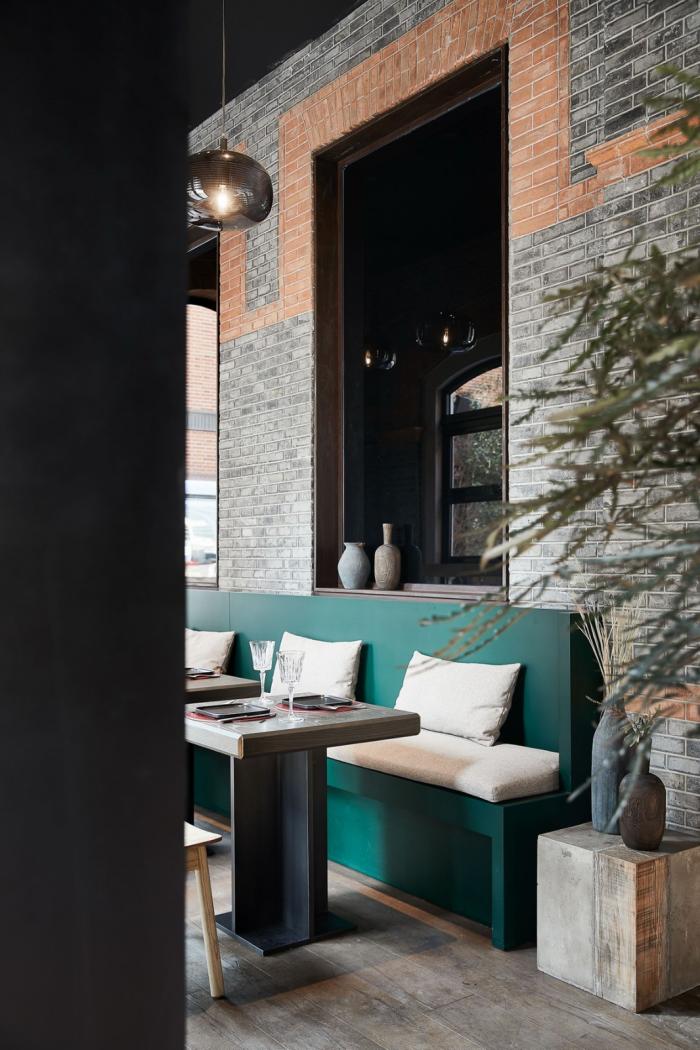 BIM建筑|当时间与温度交织于空间——CHARCOHOL巧客餐厅与鸡尾酒吧 / 八荒设计