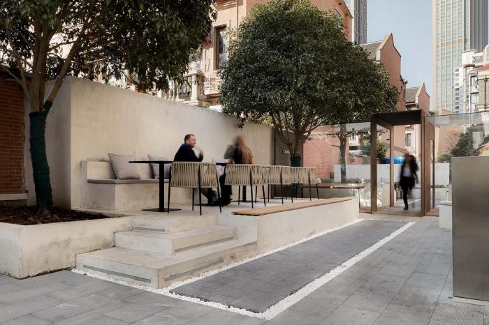 BIM建筑|当时间与温度交织于空间——CHARCOHOL巧客餐厅与鸡尾酒吧 / 八荒设计