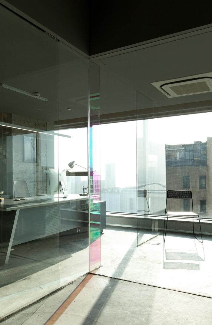 BIM建筑|一次与材质的对话，将回忆延续的空间之旅 / 卧野空间设计事务所