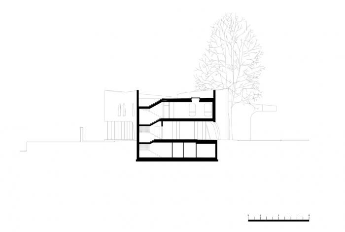 BIM建筑|融合古典，调皮地飞动——环抱老树的游客中心 / MoDusArchitects