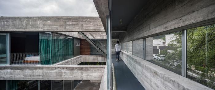 BIM建筑|未完成的废墟感——墨西哥八梁宅 / Covachita Taller