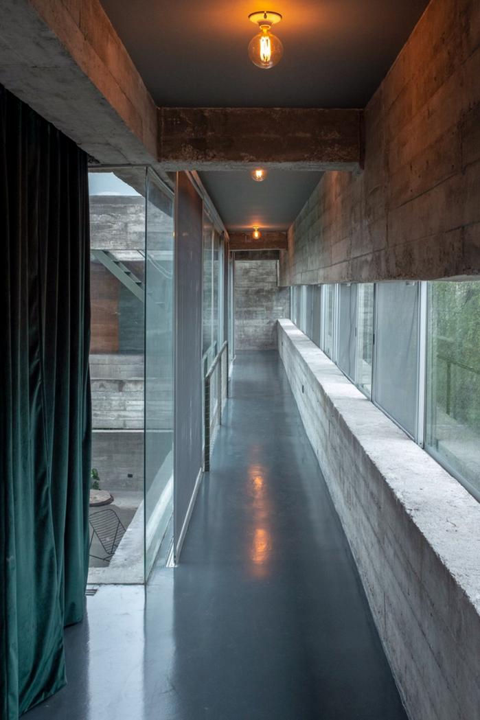 BIM建筑|未完成的废墟感——墨西哥八梁宅 / Covachita Taller