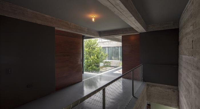 BIM建筑|未完成的废墟感——墨西哥八梁宅 / Covachita Taller