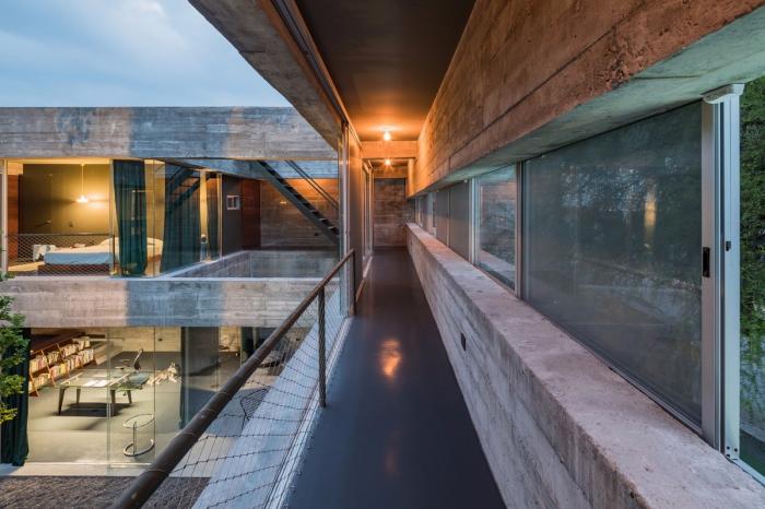 BIM建筑|未完成的废墟感——墨西哥八梁宅 / Covachita Taller