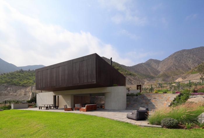 BIM建筑|山野乡村的有机住宅——“木盒之下” / Martin Dulanto Arquitecto