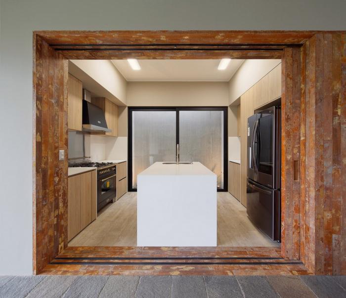 BIM建筑|山野乡村的有机住宅——“木盒之下” / Martin Dulanto Arquitecto