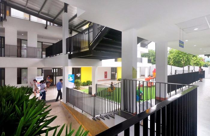 BIM建筑|五彩斑斓，互相嵌套的“山坡‘幼儿园 / 1+1>2