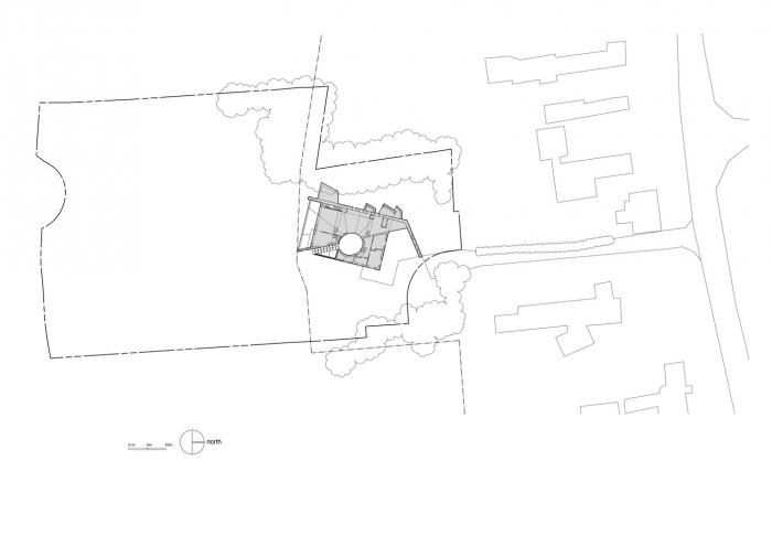 BIM建筑|乡村风景里的双人舞：英国景天草住宅 / Featherstone Young