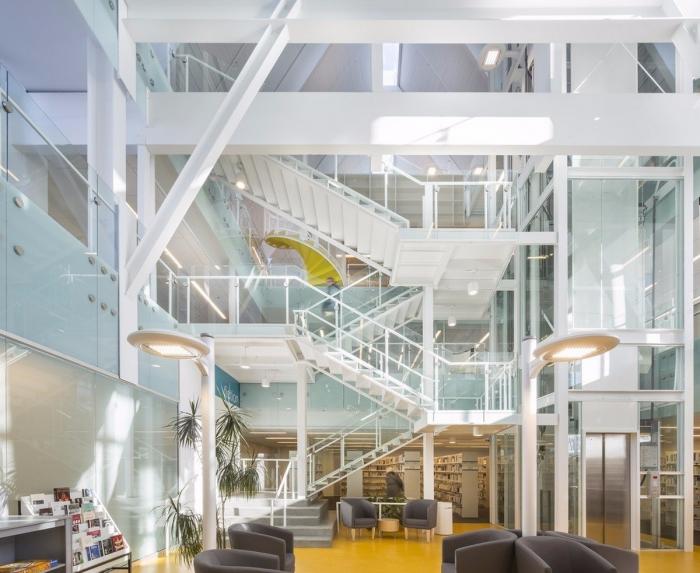 BIM建筑|传统教堂的改造：莫妮可·科里沃图书馆