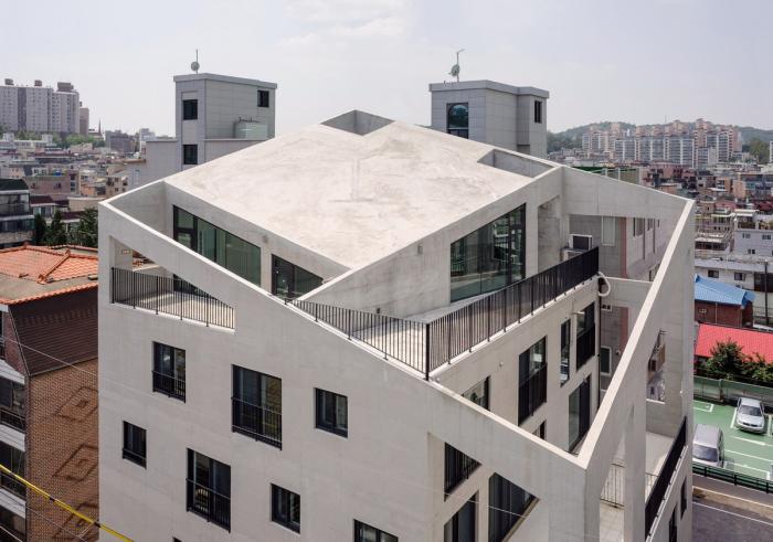 BIM建筑|虚与实的统一：韩国混凝土架空公寓 / Atelier Jun