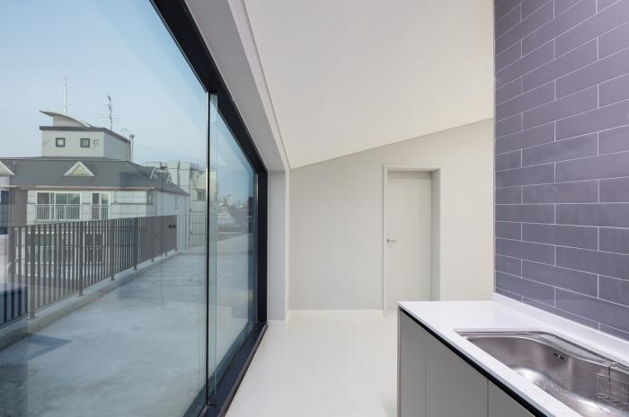 BIM建筑|虚与实的统一：韩国混凝土架空公寓 / Atelier Jun