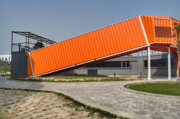 BIM建筑|无穷符号“∞”：大诺伊达咖啡吧兼学生中心 / RJDL