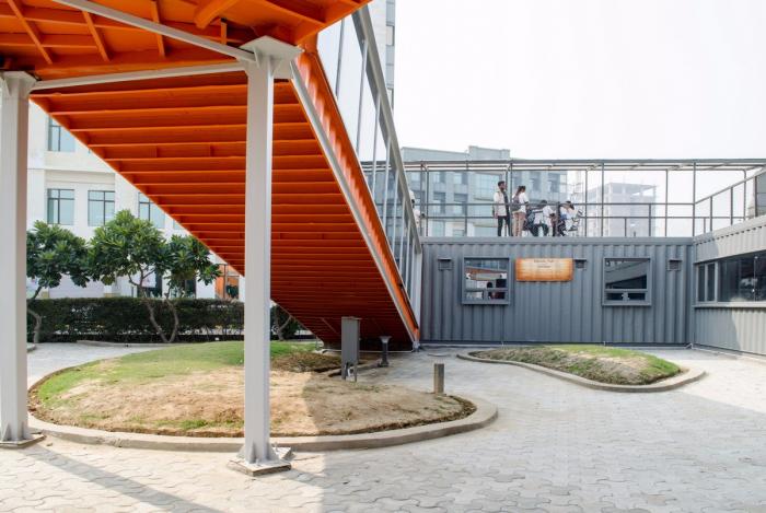 BIM建筑|无穷符号“∞”：大诺伊达咖啡吧兼学生中心 / RJDL