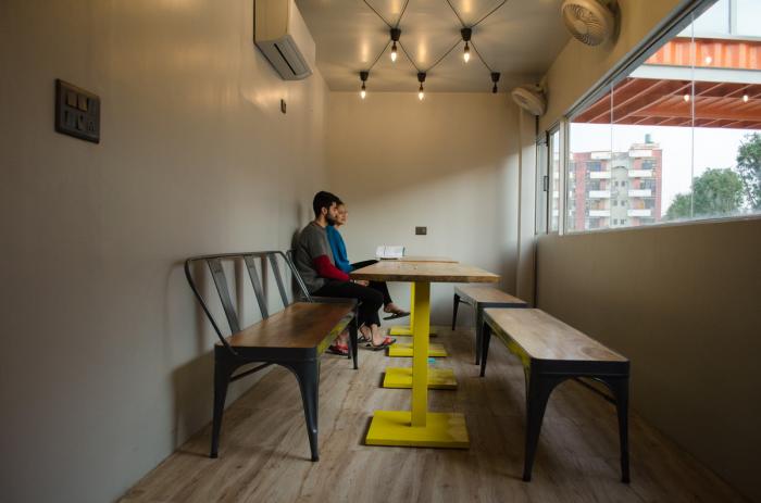 BIM建筑|无穷符号“∞”：大诺伊达咖啡吧兼学生中心 / RJDL