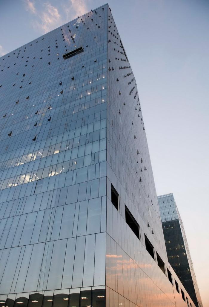 BIM建筑|卡尔索广场 / FR-EE