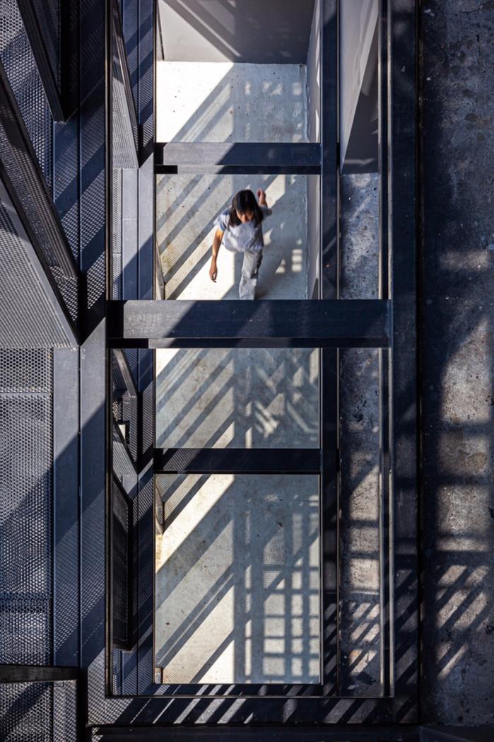 BIM建筑|钢铁框架下蕴含自然原始美：泰国Navakitel 设计酒店