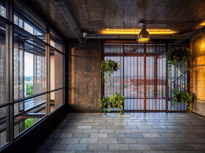 BIM建筑|钢铁框架下蕴含自然原始美：泰国Navakitel 设计酒店