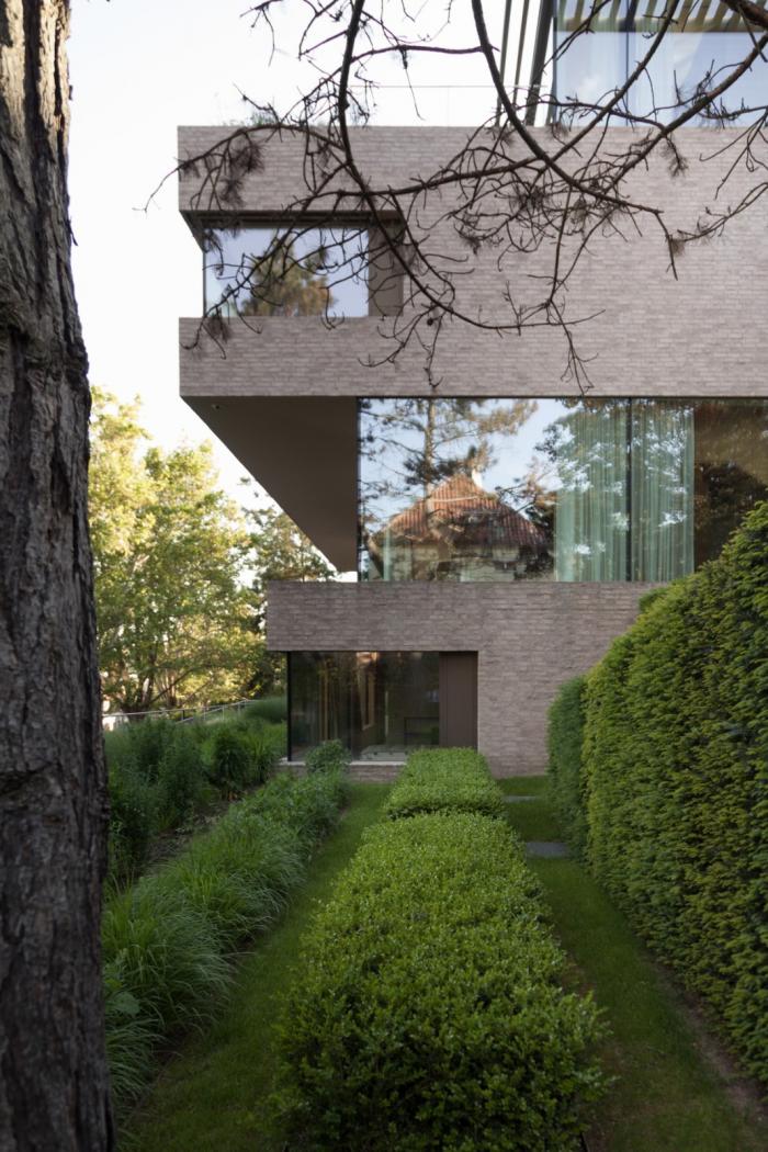 BIM建筑|高于花园之上：“Vista”住宅 / Znameni Ctyr