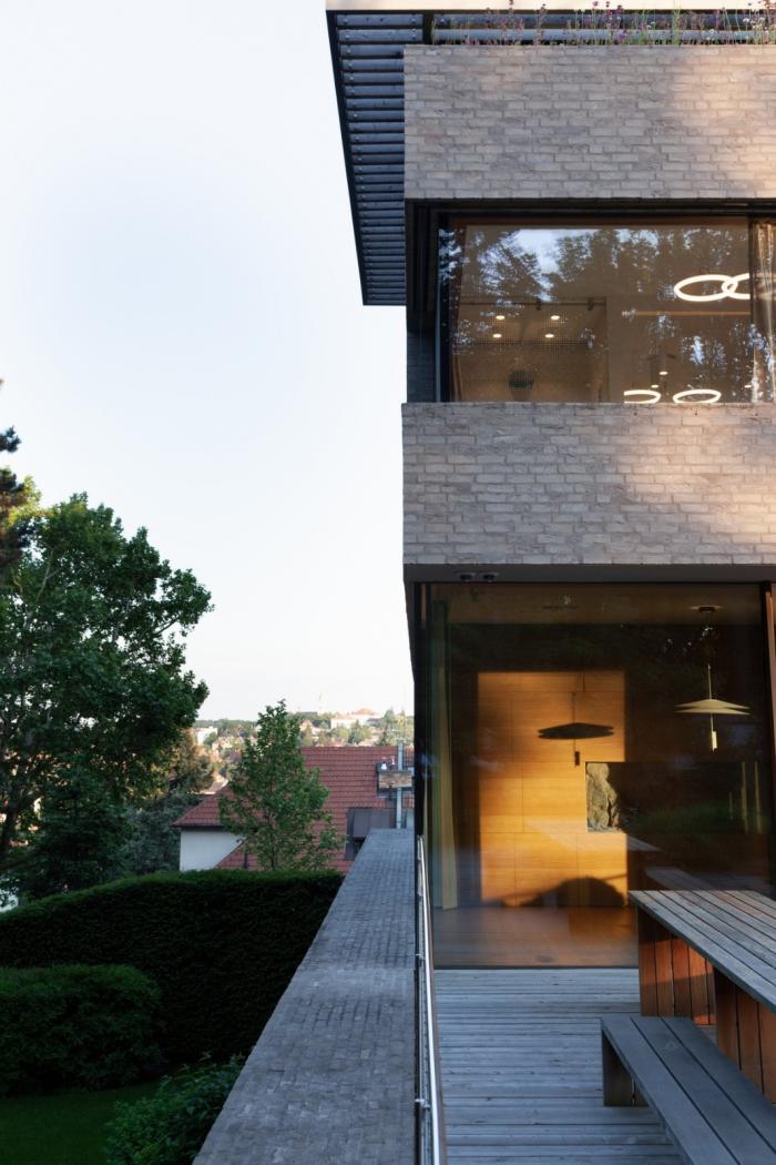 BIM建筑|高于花园之上：“Vista”住宅 / Znameni Ctyr