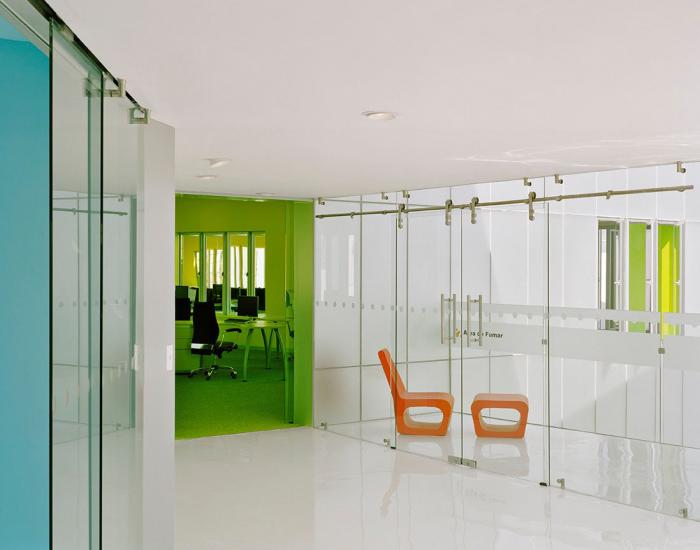 BIM建筑|宛如晶莹透明的水晶：墨西哥雀巢集团创新实验室／Rojkind Arquitectos