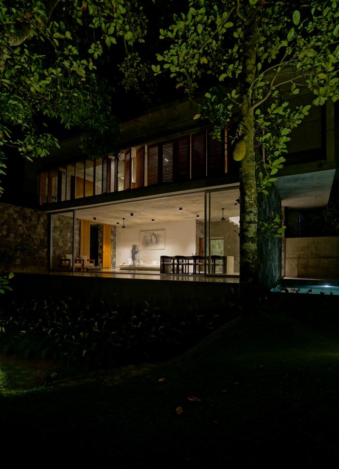 BIM建筑|粗野素朴：皮娅的家 / MMGS ARCHITECTS