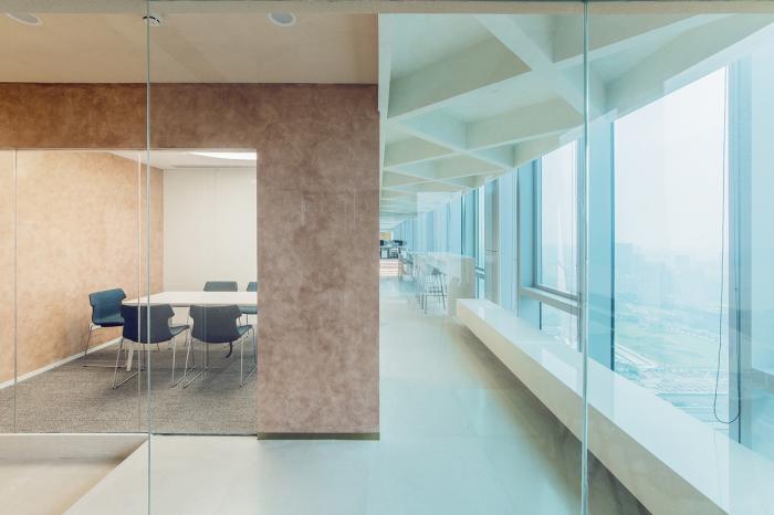 BIM建筑|舒适而优雅的性冷淡风——如涵文化办公空间 / inDeco领筑智造