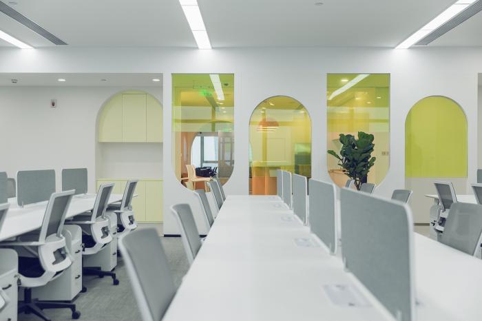 BIM建筑|舒适而优雅的性冷淡风——如涵文化办公空间 / inDeco领筑智造