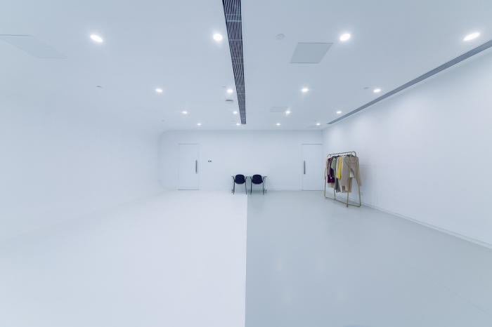 BIM建筑|舒适而优雅的性冷淡风——如涵文化办公空间 / inDeco领筑智造