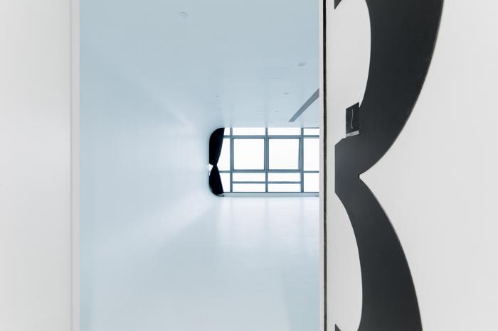 BIM建筑|舒适而优雅的性冷淡风——如涵文化办公空间 / inDeco领筑智造