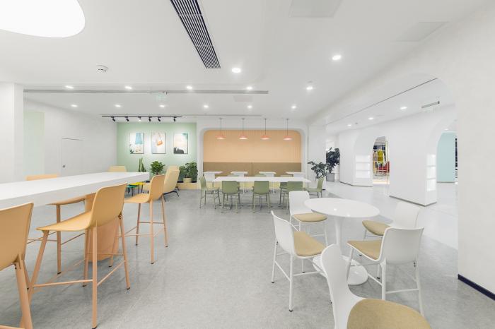 BIM建筑|舒适而优雅的性冷淡风——如涵文化办公空间 / inDeco领筑智造