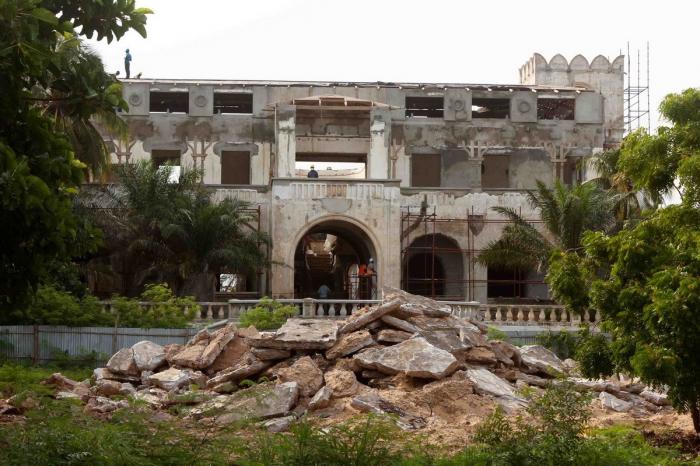 BIM建筑|古今对话——洛美总督官邸展览空间和工作室 / Segond-Guyon Architectes