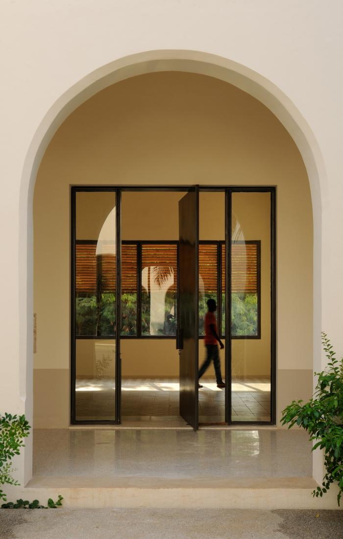 BIM建筑|古今对话——洛美总督官邸展览空间和工作室 / Segond-Guyon Architectes