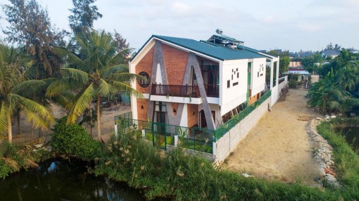 BIM建筑|纵向贯通的“A”字斜柱结构，越南会安康成别墅 / VRA Design