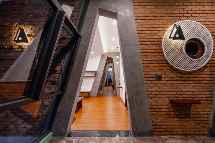 BIM建筑|纵向贯通的“A”字斜柱结构，越南会安康成别墅 / VRA Design