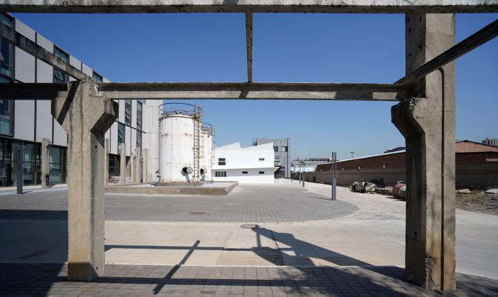 BIM建筑|“简易改造”：精炼元素的空间意义 / 合木建筑新工作室