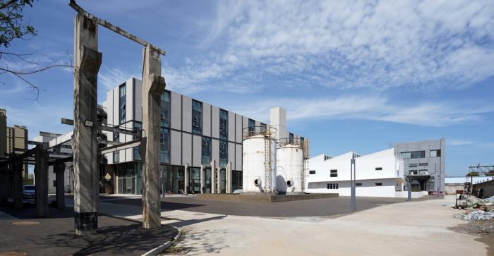 BIM建筑|“简易改造”：精炼元素的空间意义 / 合木建筑新工作室