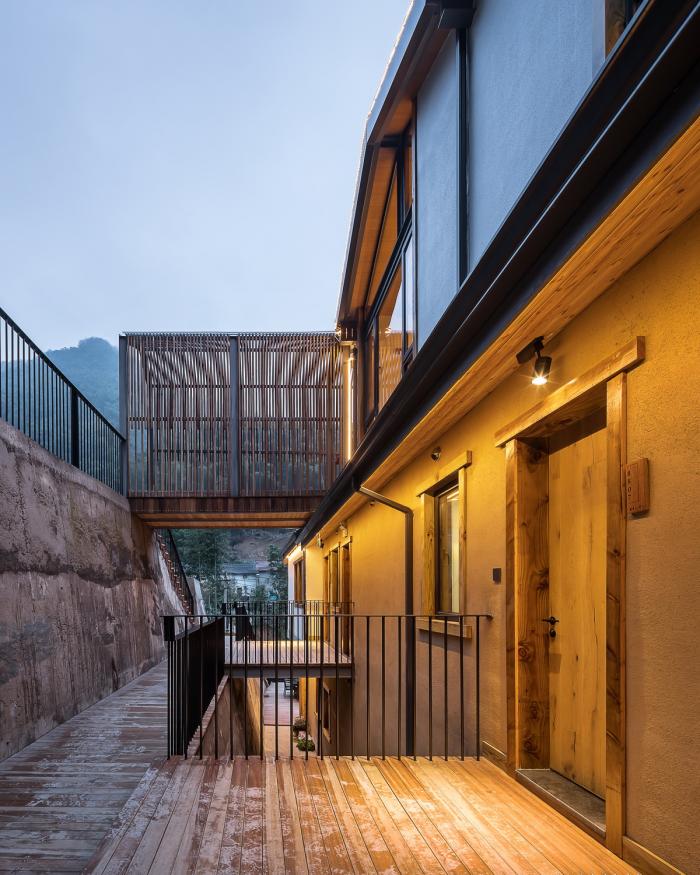 BIM建筑|戴家山倚云山舍精品民宿 / 简然建筑