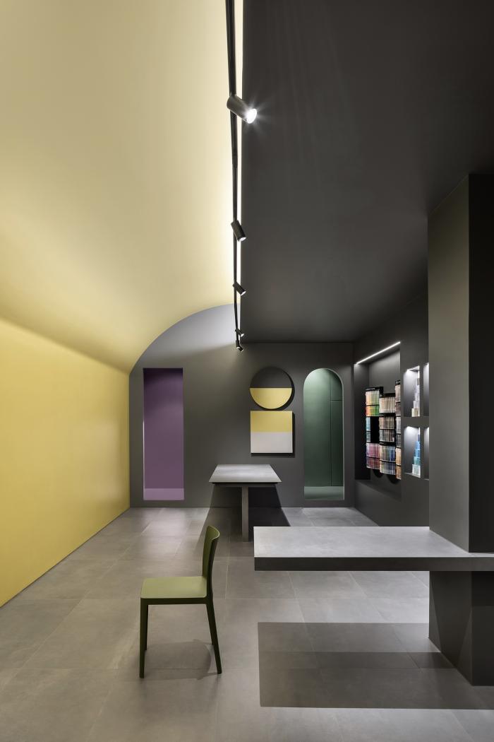 BIM建筑|色彩拼图 | 本杰明摩尔旗舰店 / 大成设计