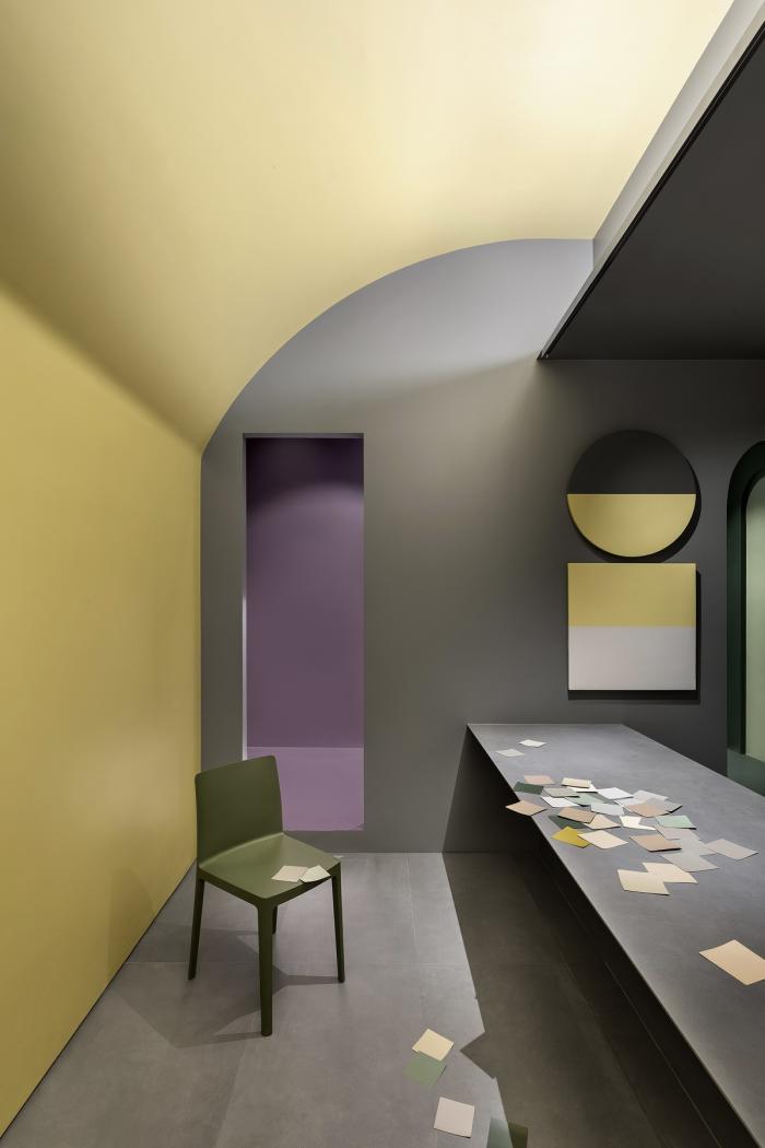 BIM建筑|色彩拼图 | 本杰明摩尔旗舰店 / 大成设计