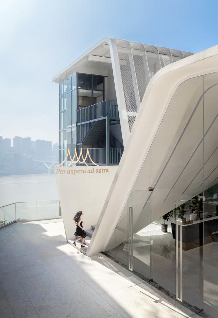 BIM建筑|嫁衣的裙摆——重庆印制一厂山鬼精品酒店改造 / 寻常设计