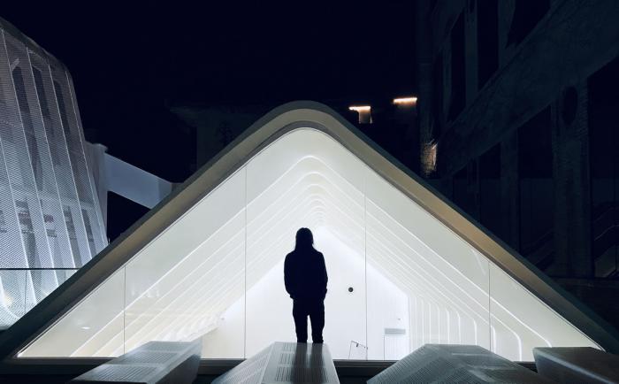 BIM建筑|嫁衣的裙摆——重庆印制一厂山鬼精品酒店改造 / 寻常设计